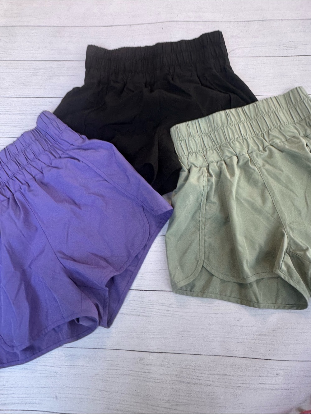 New In S High Rise Athletic Shorts 3 Pack Black Purple Sage with lining Stretch - Picture 6 of 9